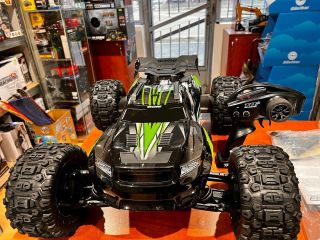 Traxxas Sledge készen áll a vezetésre #traxxas #sledge #rc