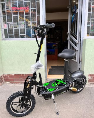 🔥Egy ilyen "elázott" robogót üzletünkben is vásárolhatsz!🛵🛴 Scooter XT02 36V Li 🔥